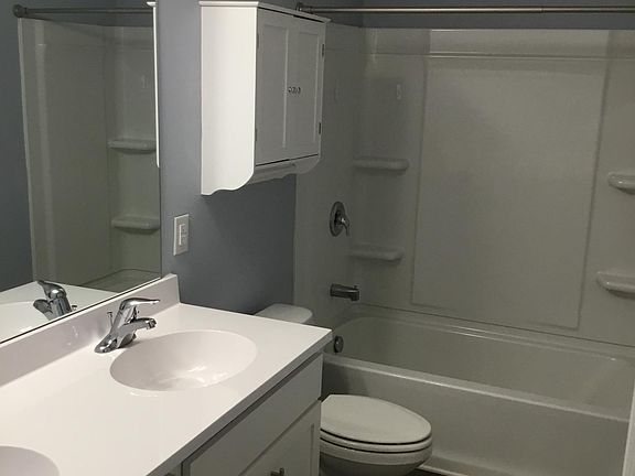 jack and Jill bathroom