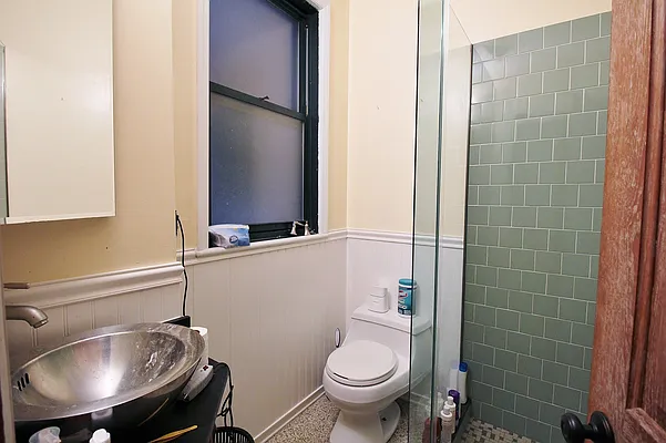 Rented by Julianna Realty Corp | media 54