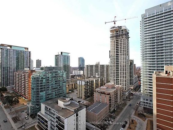 3rd image of 185 Roehampton Ave Unit 1504