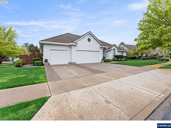 2nd image of 1702 NW Troon Ct