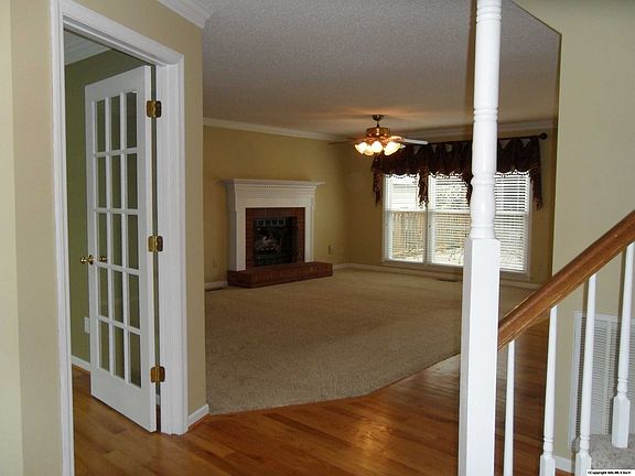 5th image of 103 Highmeadow Cir