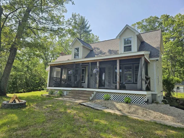 436 Mammoth Road, Pelham, NH 03076
