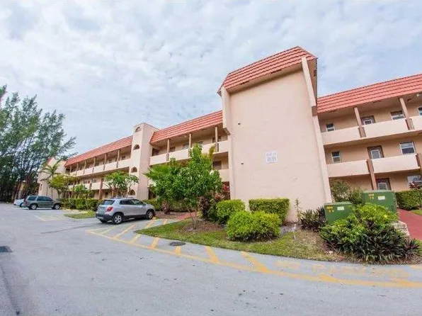 8101 Sunrise Lakes Dr #309, Fort Lauderdale, FL 33322