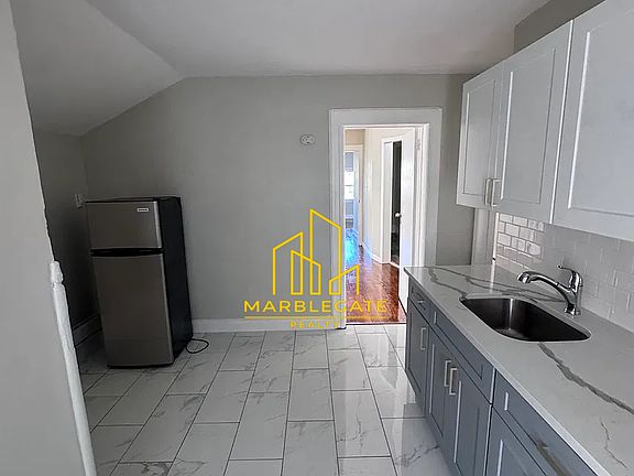 2nd image of 10 Columbia Ave #33
