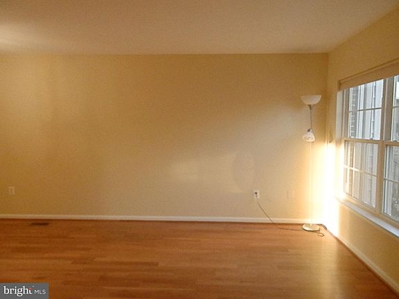 3rd image of 4620 Flatlick Branch Dr