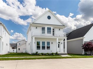 360 Bascule Dr, Lorain, OH