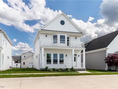 360 Bascule Dr, Lorain, OH, 44052