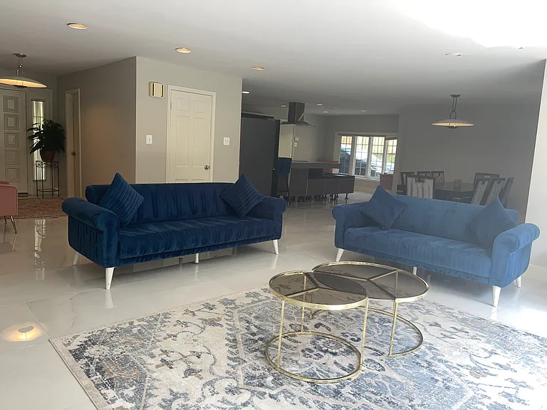6609 Whittier Blvd — Photo 11