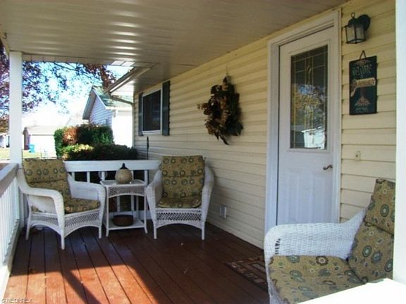 2nd image of 1024 Wellfleet Dr
