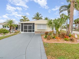 11240 Azalea Ln, Fort Myers Beach, FL 33931