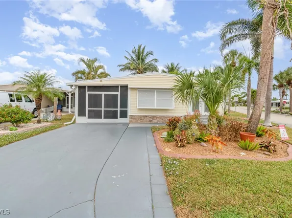 11240 Azalea Ln, Fort Myers Beach, FL 33931