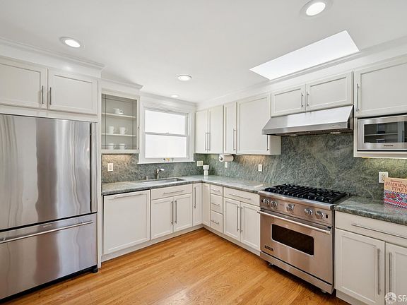 3rd image of 2551 31st Avenue