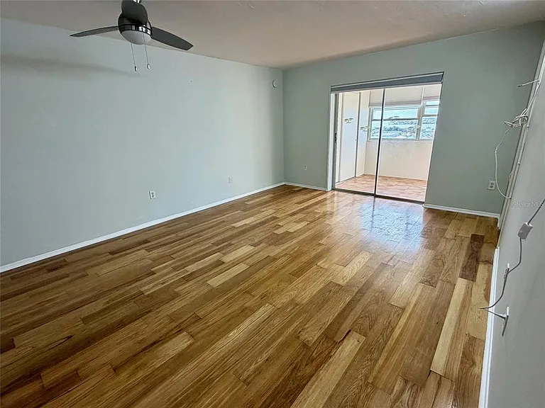 4775 Cove Cir #1102 — Photo 11