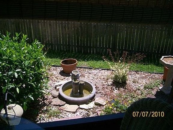 5th image of 795 Holly Hill Dr