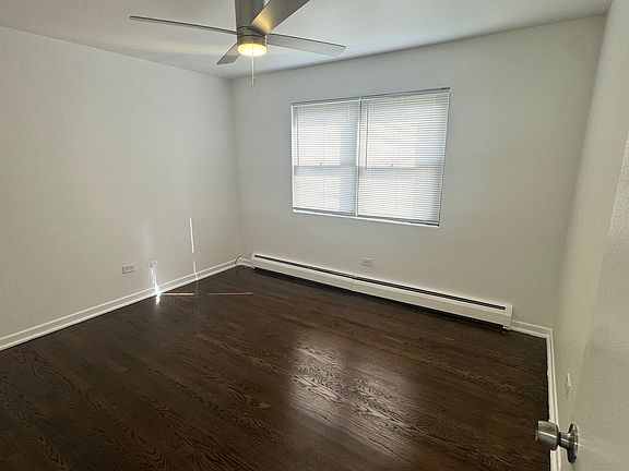4th image of 8039 S King Dr #2