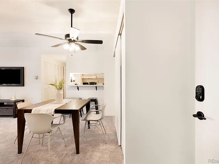 1365 Columbine St #103 — Photo 3