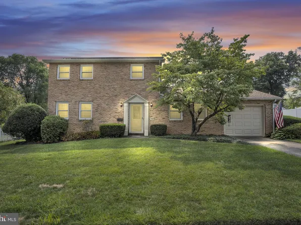 704 Hamilton Ave, Mechanicsburg, PA 17055