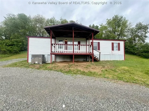 158 Summit Ln, Spencer, WV 25276