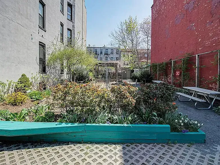 36 Cooper St #3B — Photo 9