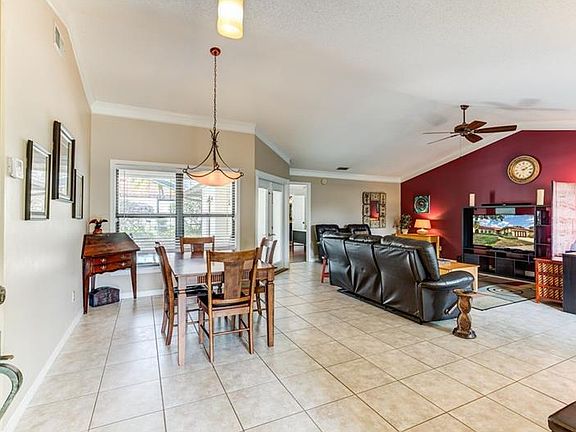 4th image of 8206 Andalucia Ct