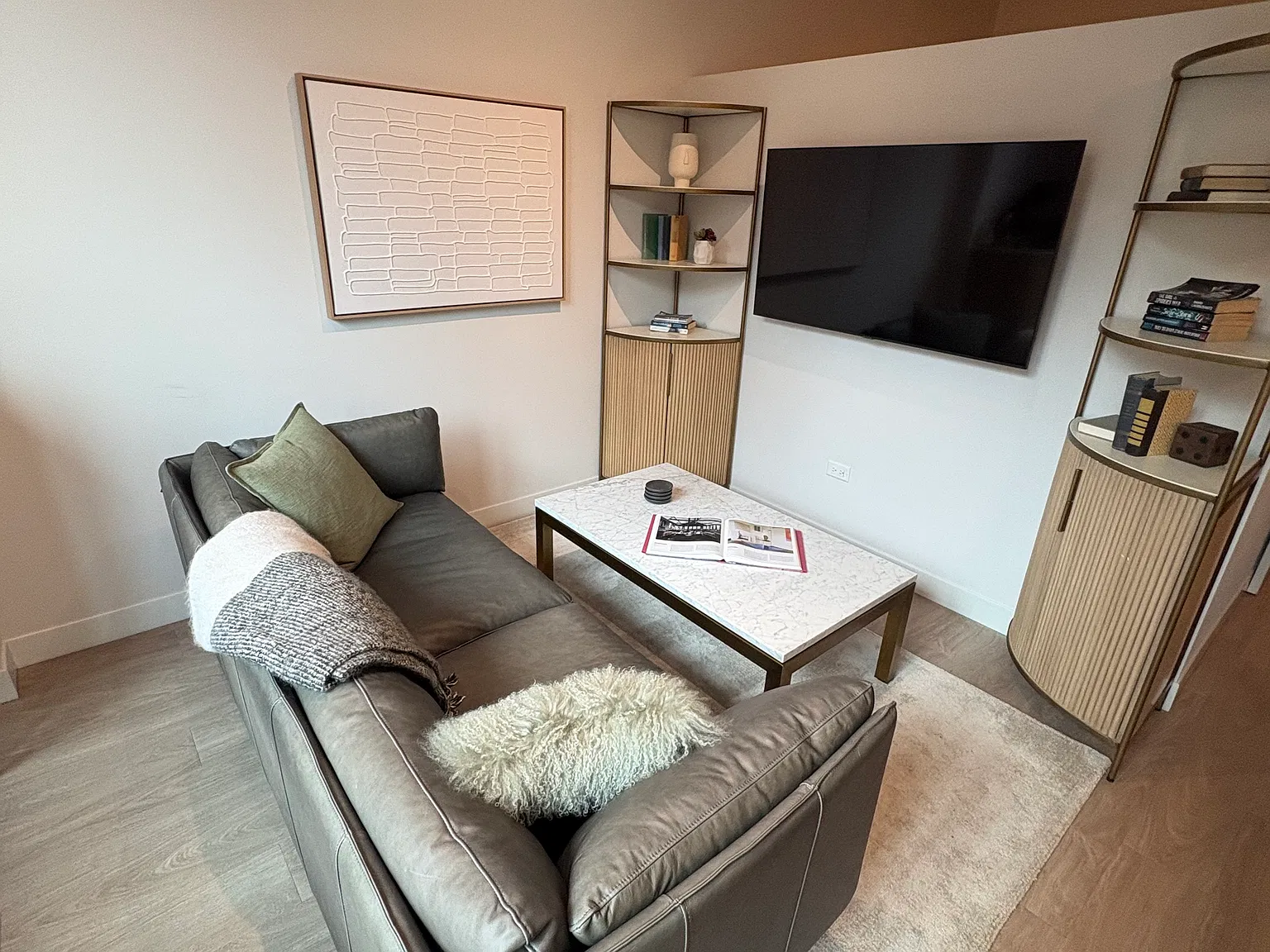 Studio, 527 sqft, $2,571 — Photo 2
