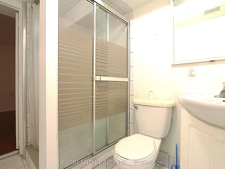 47 Jimston Dr — Photo 4