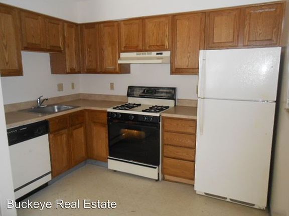 2nd image of 606 Riverview Dr APT A