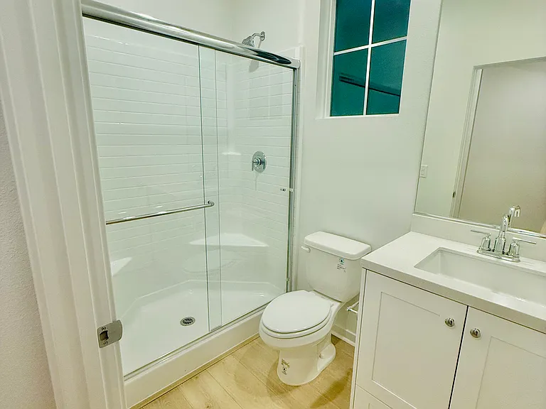 Entry level full bath