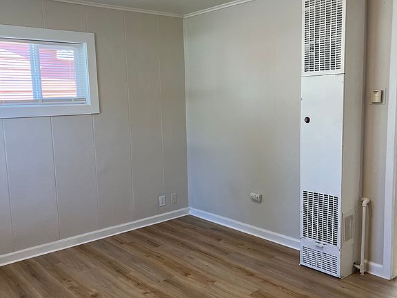 3rd image of 1740 Oxford St SE APT 3