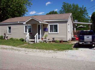 206 W 13th St, Winamac, IN