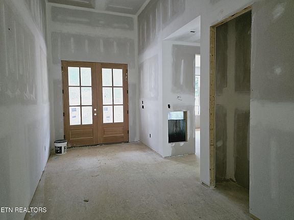 4th image of 128 Tuhdegwa Way