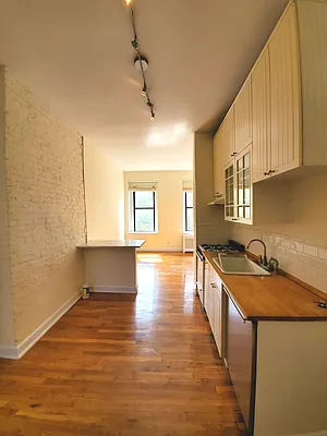 Rented by Compass | media 13