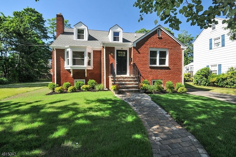 28 Godfrey Ave, Roseland, NJ 07068 Zillow