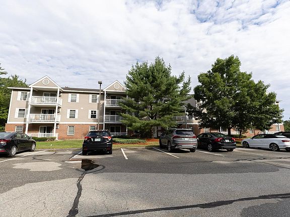 3rd image of 59 Ponemah Hill Road #2-203
