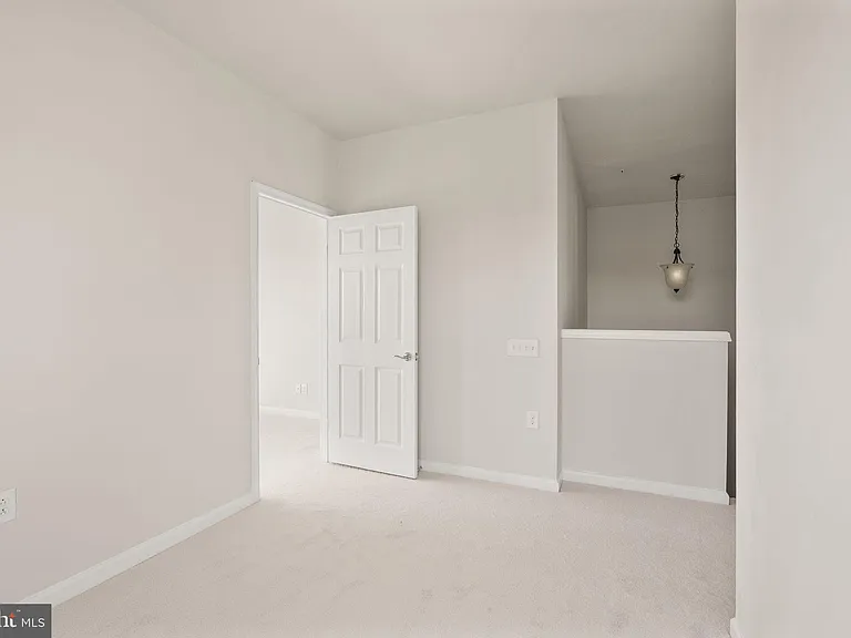 42696 Telford Ter — Photo 24