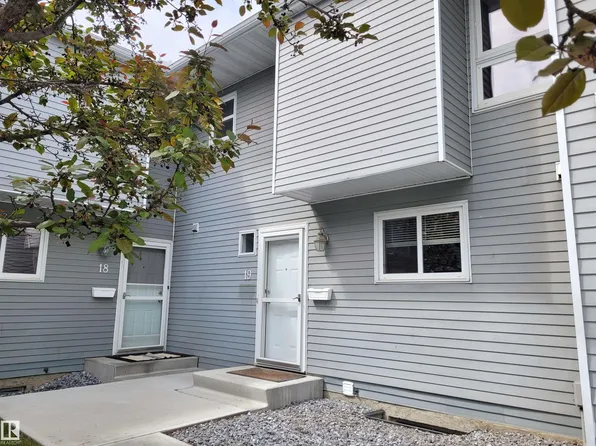 15710 Beaumaris Rd NW #19, Edmonton, AB T5X 5E2
