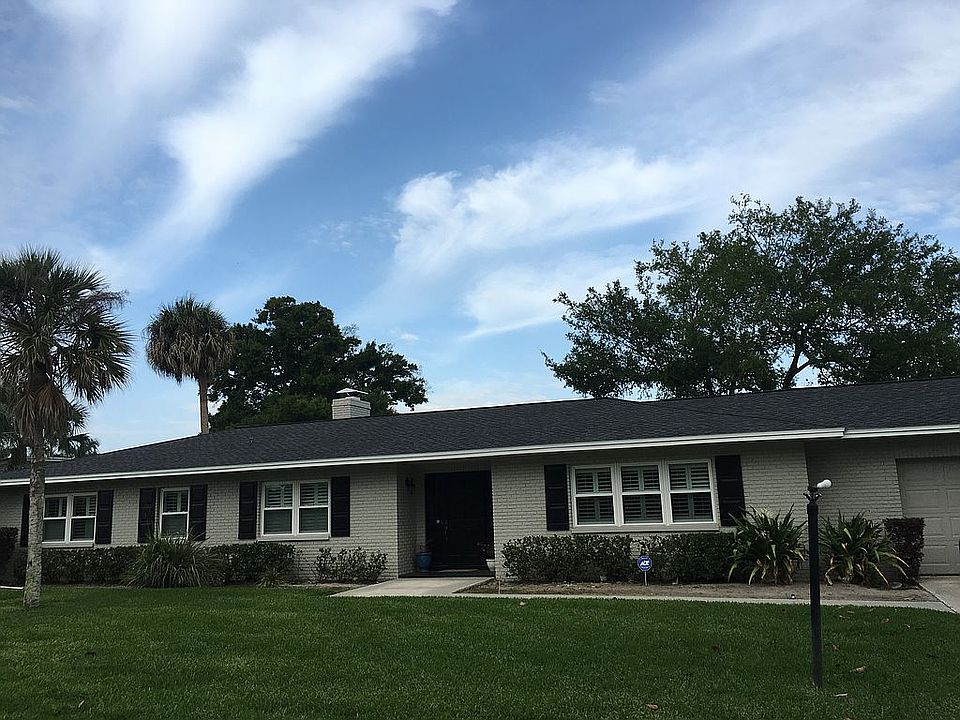 1st image of 3950 Fontainebleau Dr