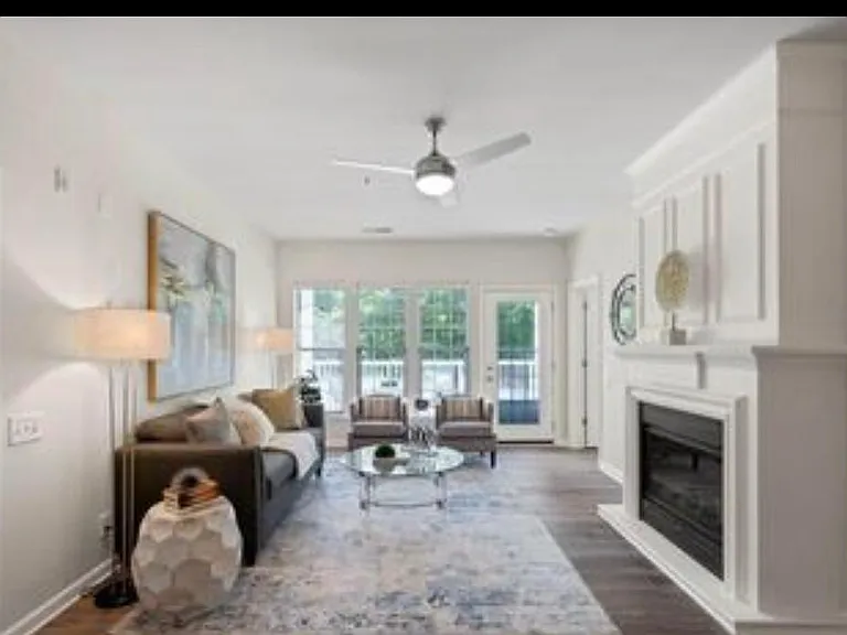 3246 Margellina Dr — Photo 17