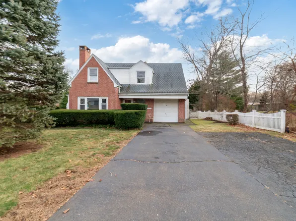 2445 Old Town Road, Bridgeport, CT 06606