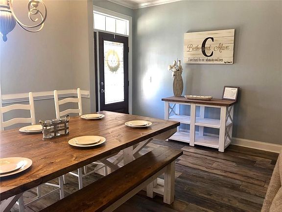3rd image of 429 Lee Road 2164