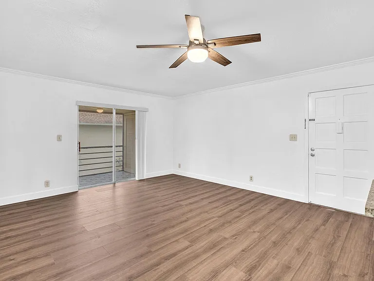 1291 NW 13th St #445D — Photo 11