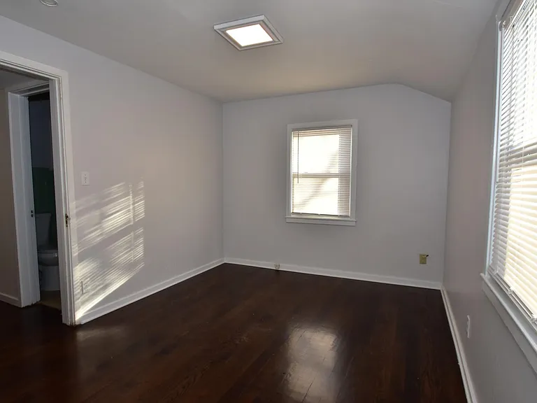 85 Pershing Dr #85 — Photo 12