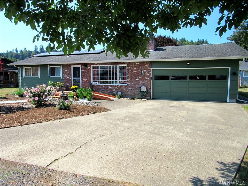 1st image of 205 Palm Dr