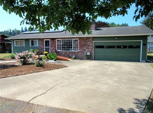 205 Palm Dr, Kelso, WA 98626