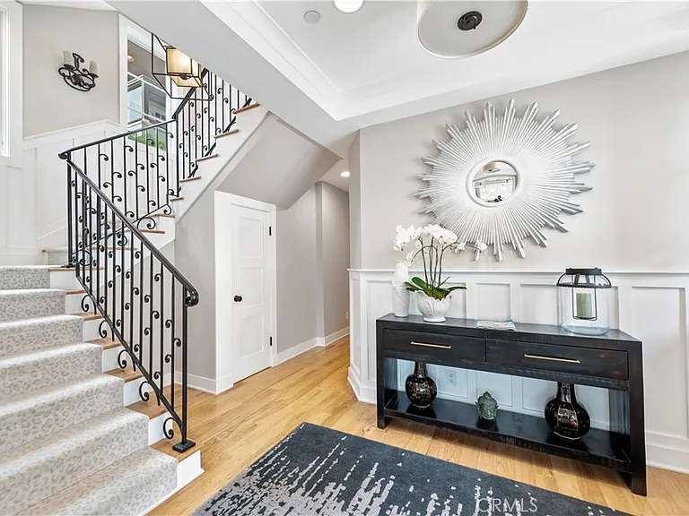 212 Marguerite Ave — Photo 6