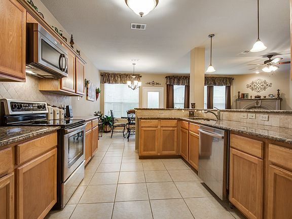 3rd image of 12054 Kingsville Dr