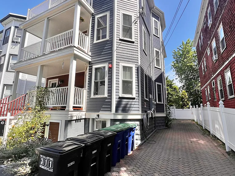 81 Conwell Ave #3 — Photo 21