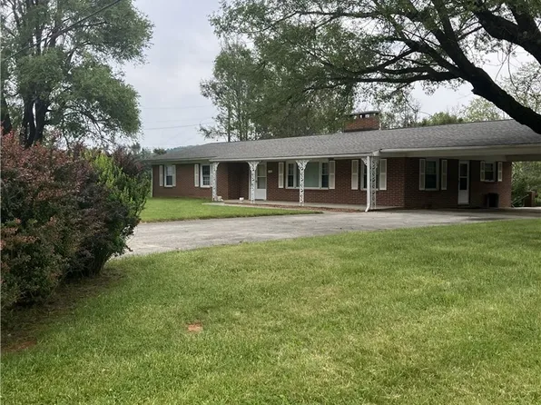 94 Kemp Street, Sparta, NC 28675