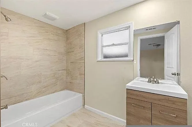 621 S Mistletoe Ave — Photo 7