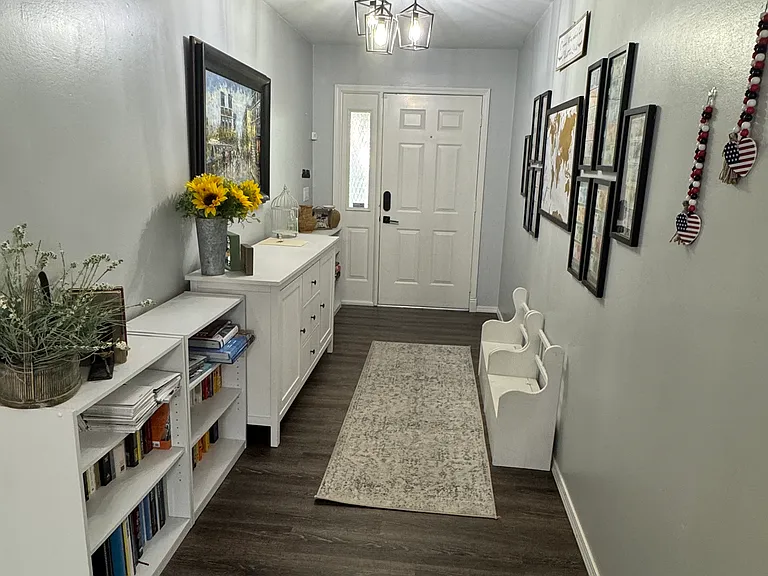 12 Elizabeth Dr — Photo 7